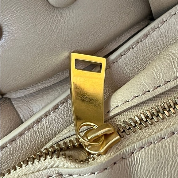 Bottega Veneta Chain Cassette Bag - Picture 8 of 13